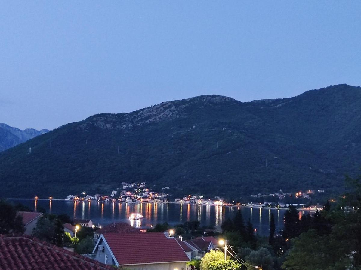 Montenegro Colors คาเมนาริ ภายนอก รูปภาพ